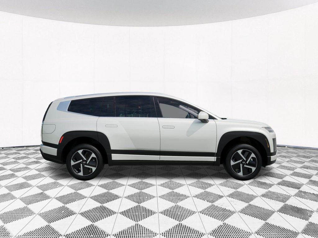 2026 Hyundai IONIQ 9 SE - Photo 11