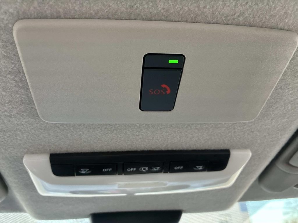 Used 2024 Gray Nissan SR image 36