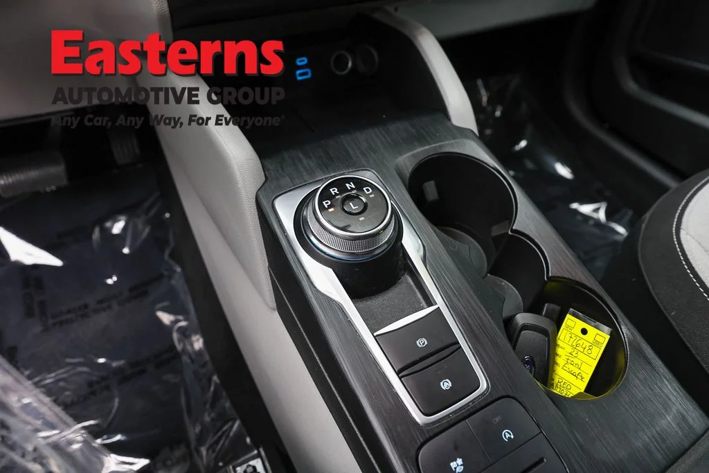 Used 2023 Red Ford Active image 13