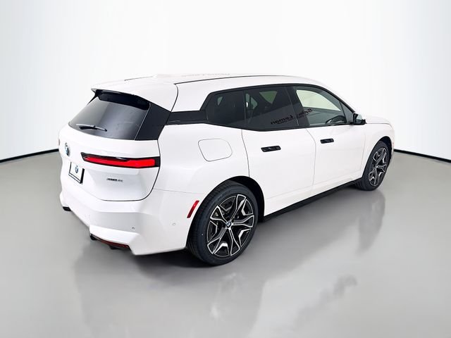 2026 BMW iX 45 - Photo 7