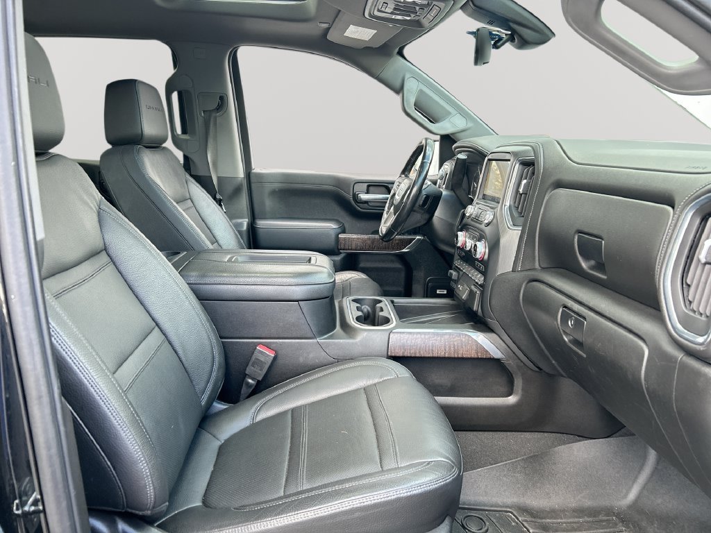 Used 2021 Black GMC Denali image 32