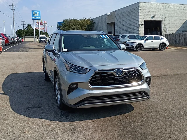 2023 Toyota Highlander Platinum