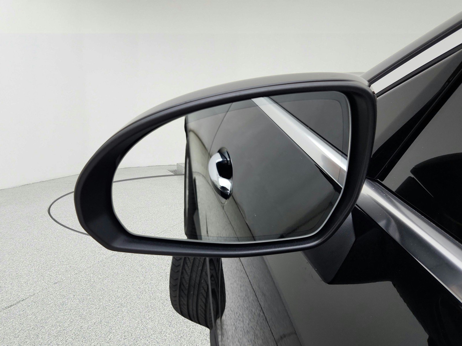 Certified Used 2023 Black Mercedes-Benz GLC 300 image 35