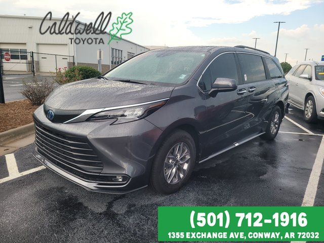 2025 Toyota Sienna XLE 7-Passenger
