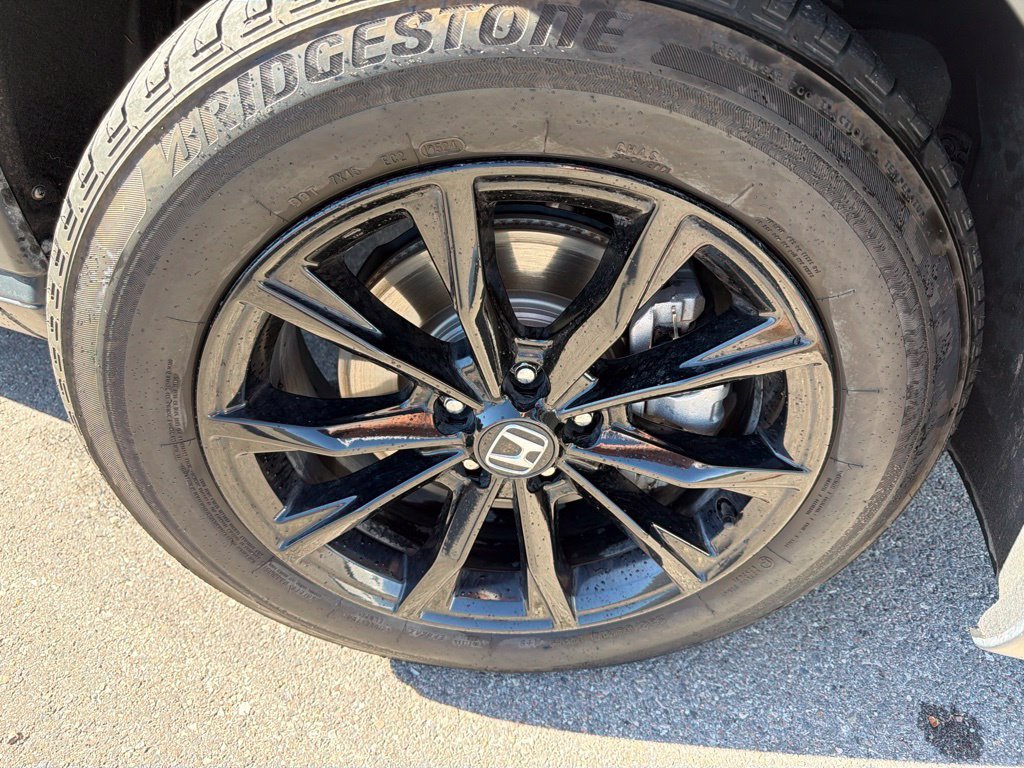 Certified Used 2024 Urban Gray Pearl Honda Sport-L image 3
