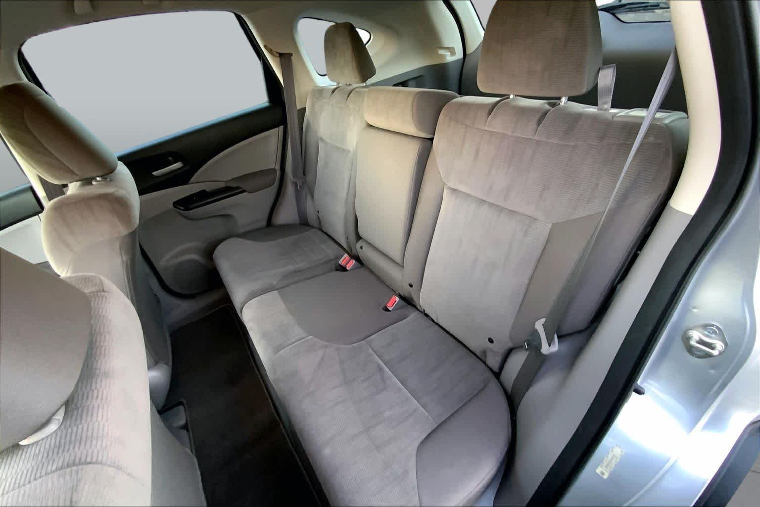 Used 2014 Alabaster Silver Metallic Honda LX image 18