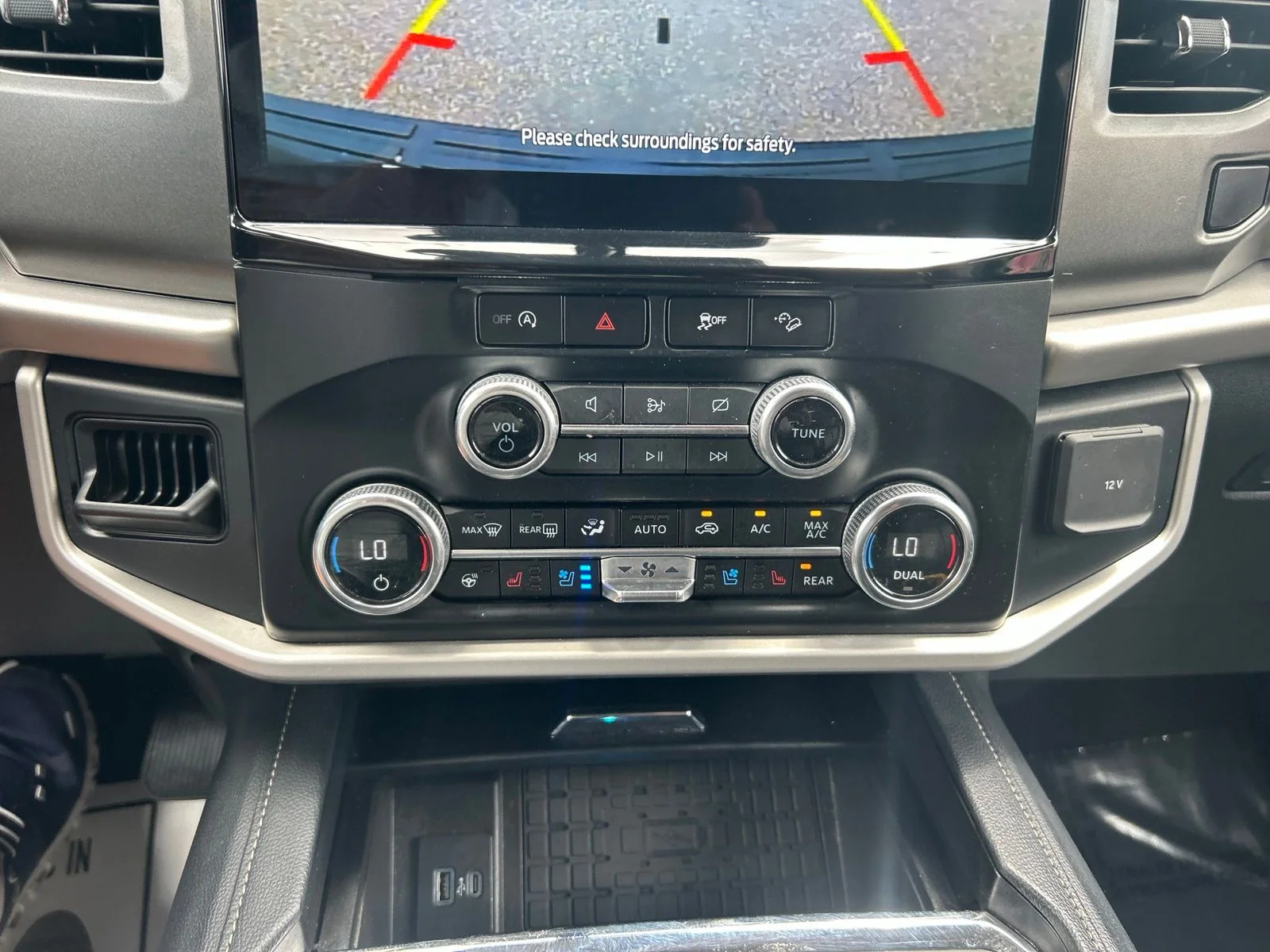 Used 2024 Gray Ford XLT image 23