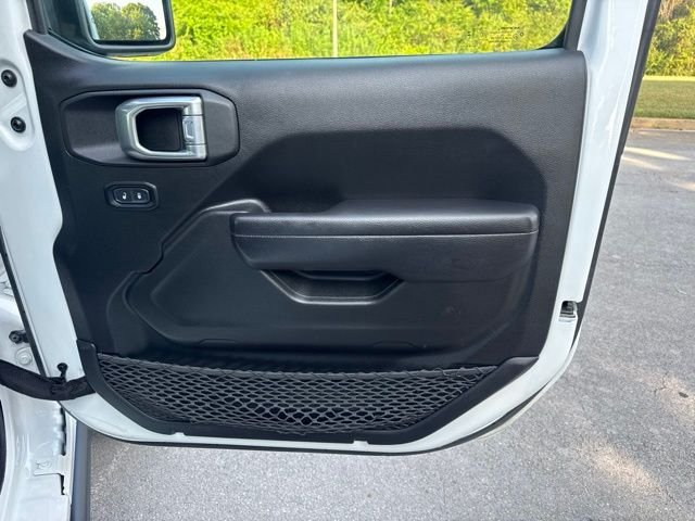 Used 2023 White Jeep High Tide image 10
