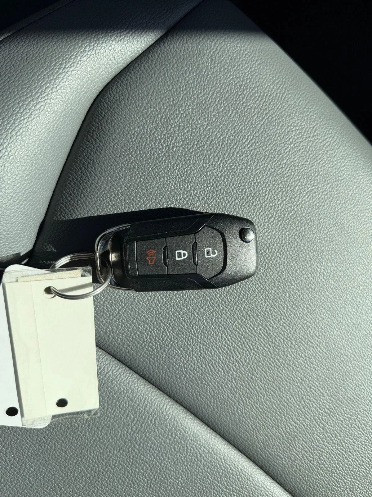 Used 2025  Ford XL image 18