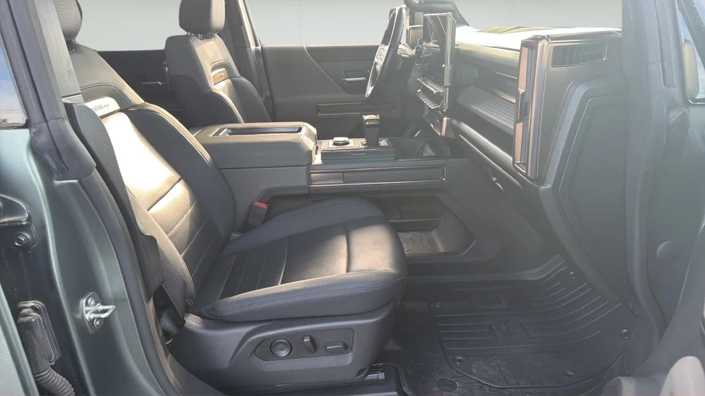 Used 2024 Green GMC 3X image 15