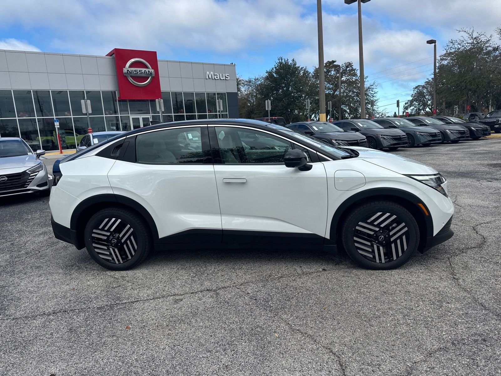 New 2026 White Nissan SV+ image 5