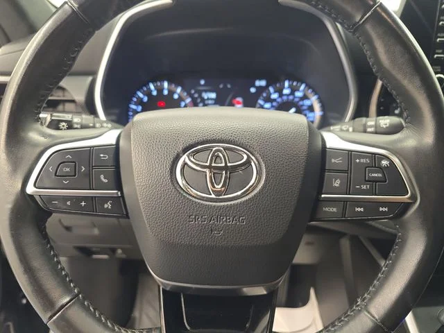 Used 2021 Midnight Black Metallic Toyota XSE image 32