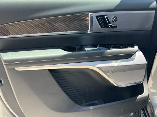 2026 Cadillac VISTIQ Sport - Photo 13