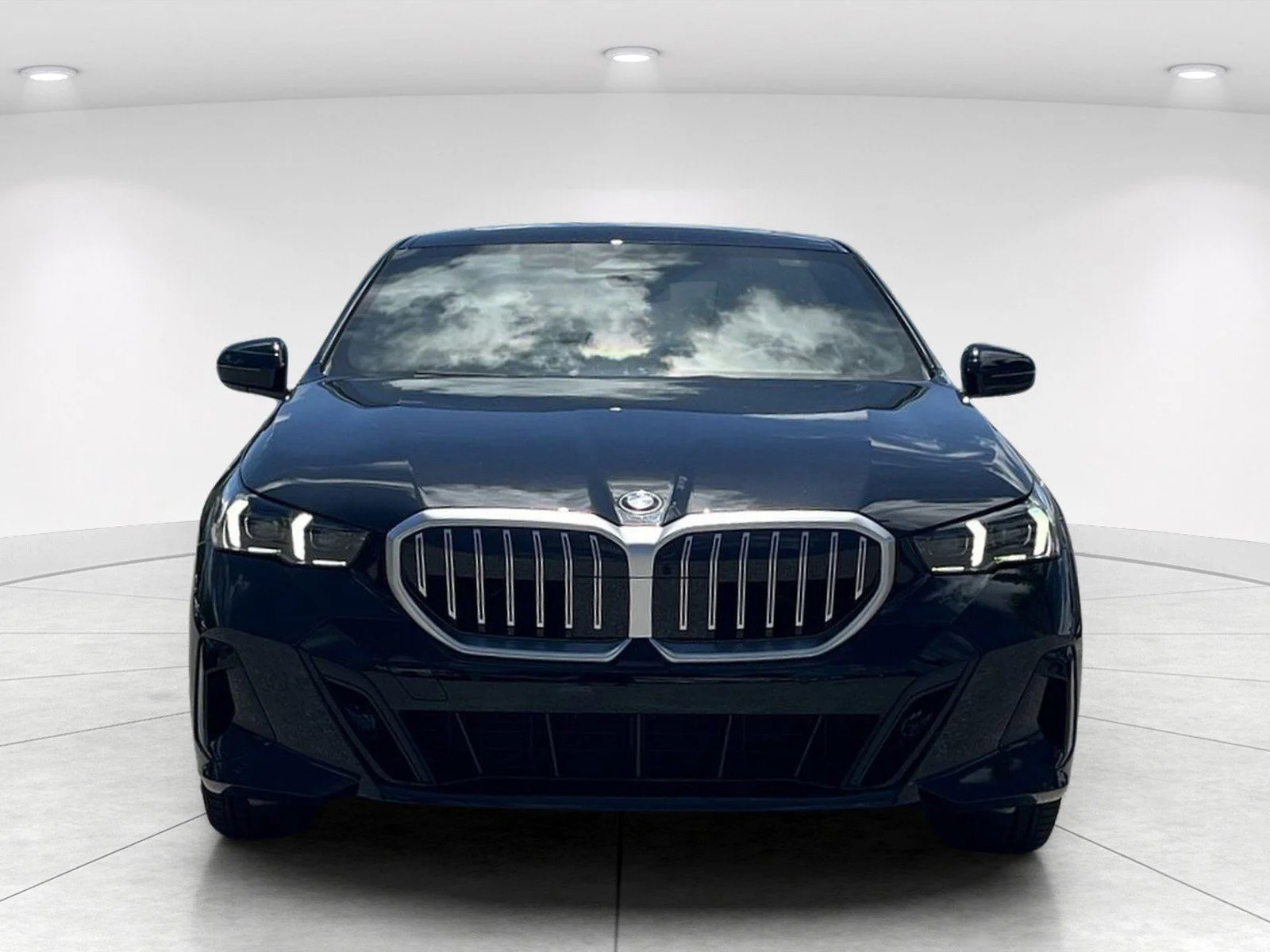 New 2027 Black Sapphire Metallic BMW 530i image 8