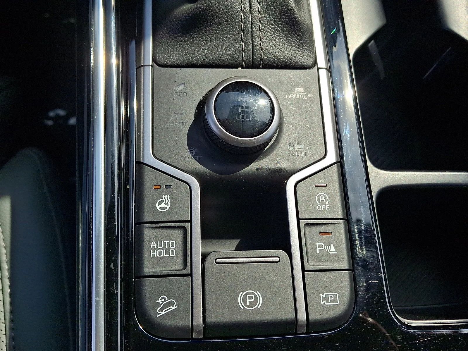 Certified Used 2025 Gray Kia X-Line SX Prestige image 28