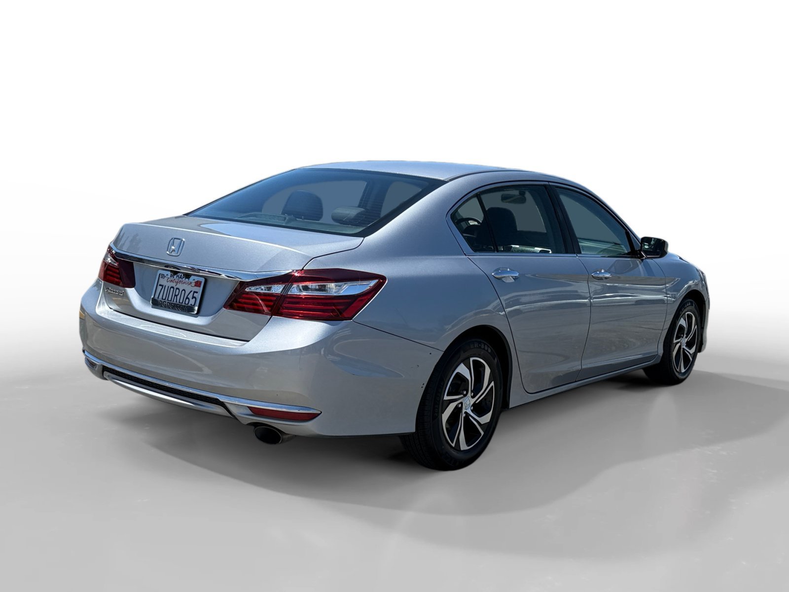 Used 2017 Silver Honda LX image 5