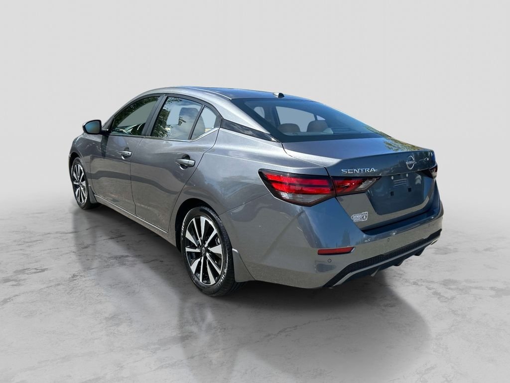 Used 2025 Gray Nissan SV image 3