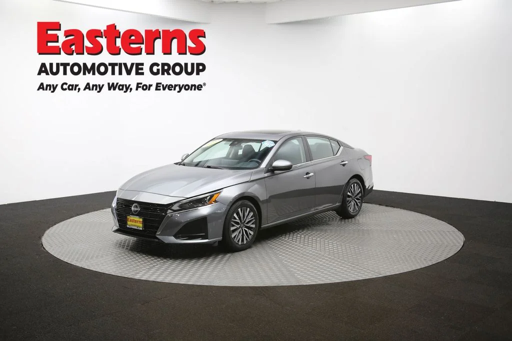 Used 2023 Gray Nissan 2.5 SV image 55
