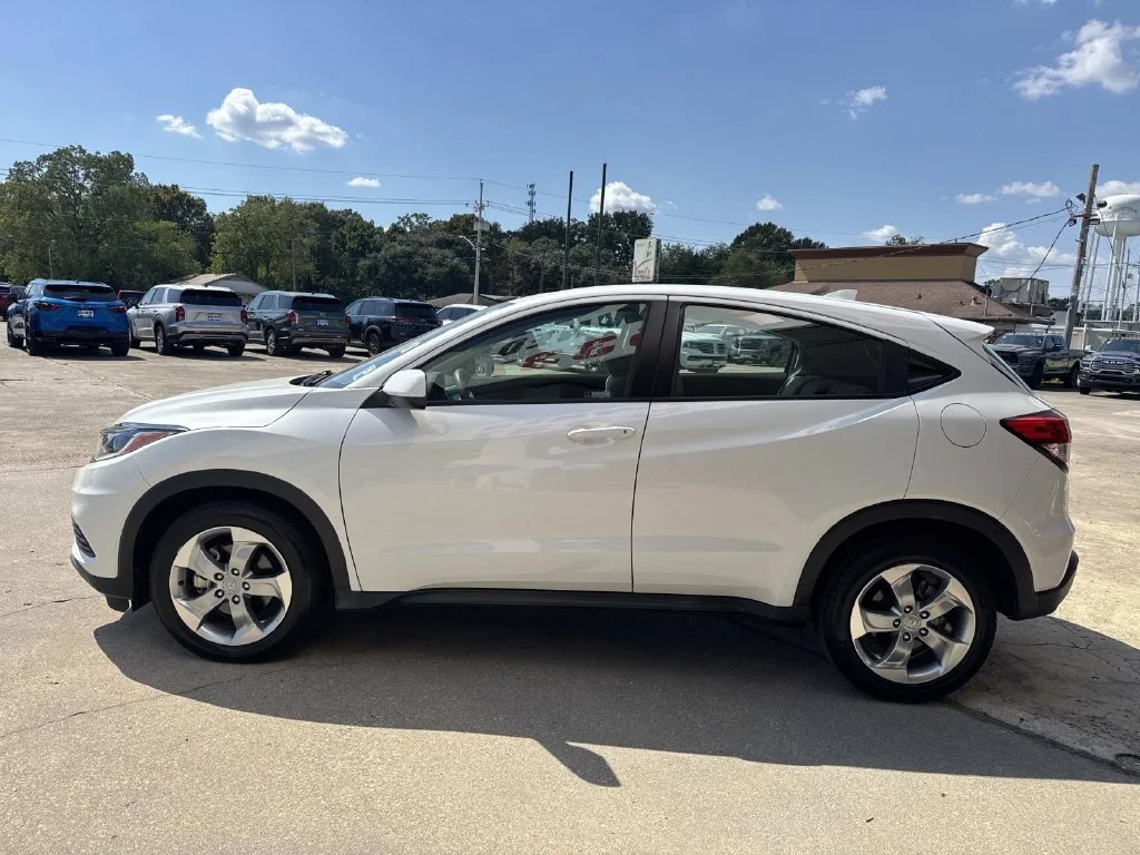 Used 2021 White Honda LX image 7