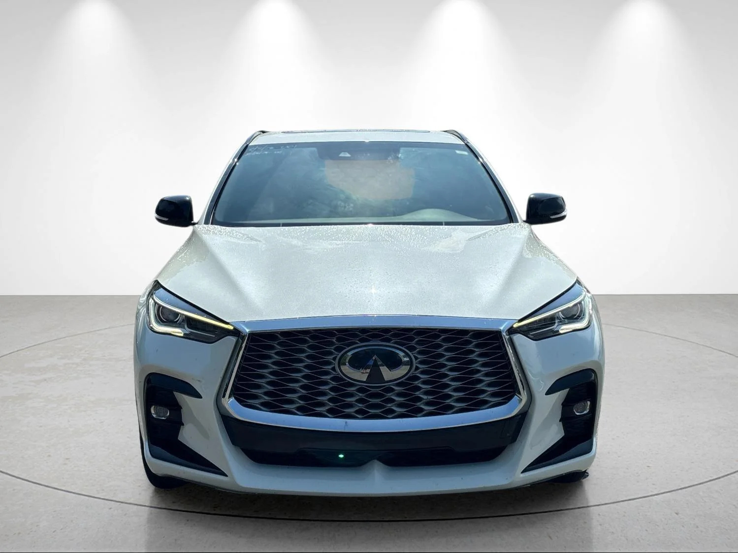 Certified Used 2023 Majestic White INFINITI LUXE image 8