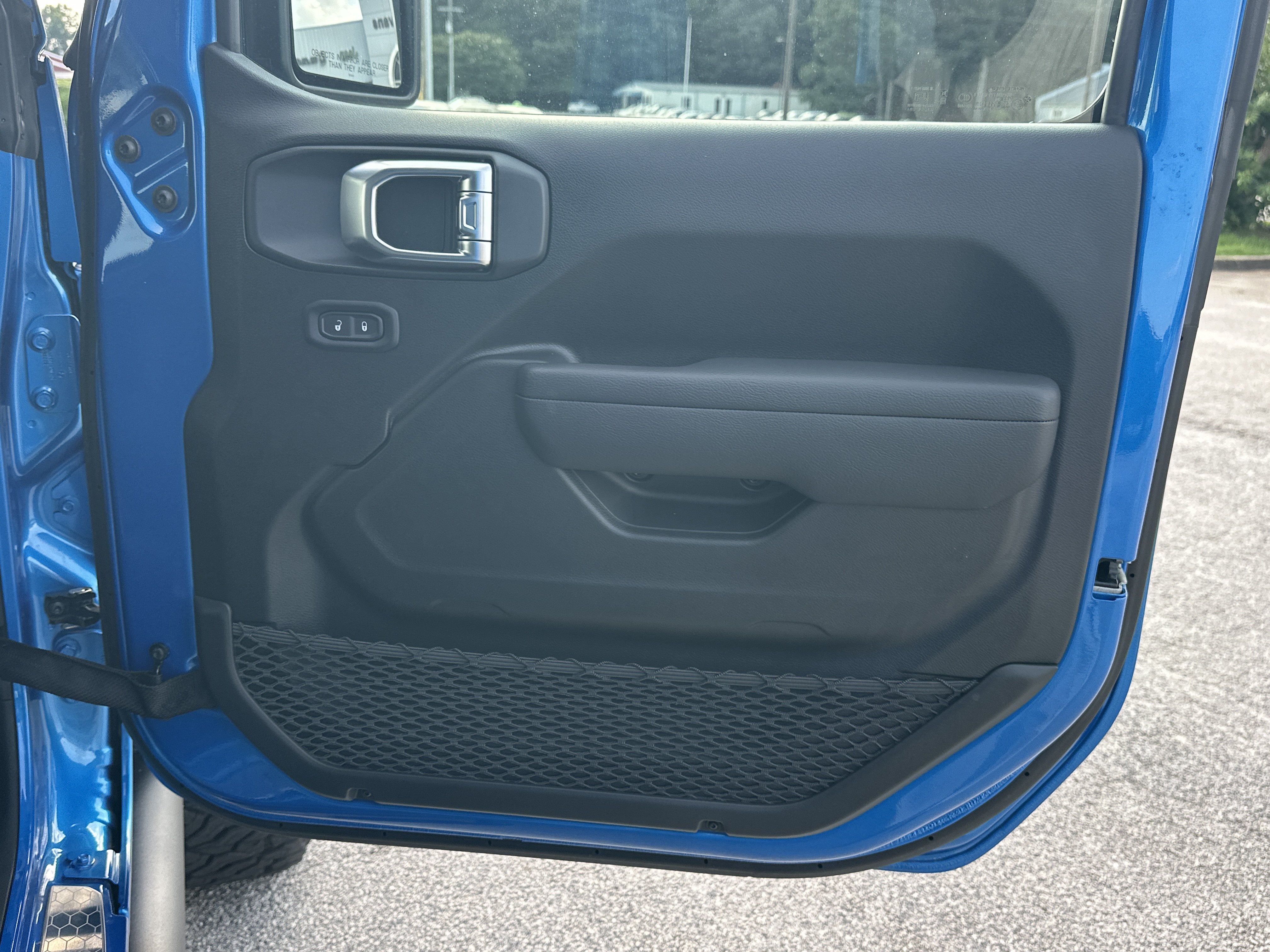 New 2026 Hydro Blue Pearl-Coat Exterior Paint Jeep Sport image 15