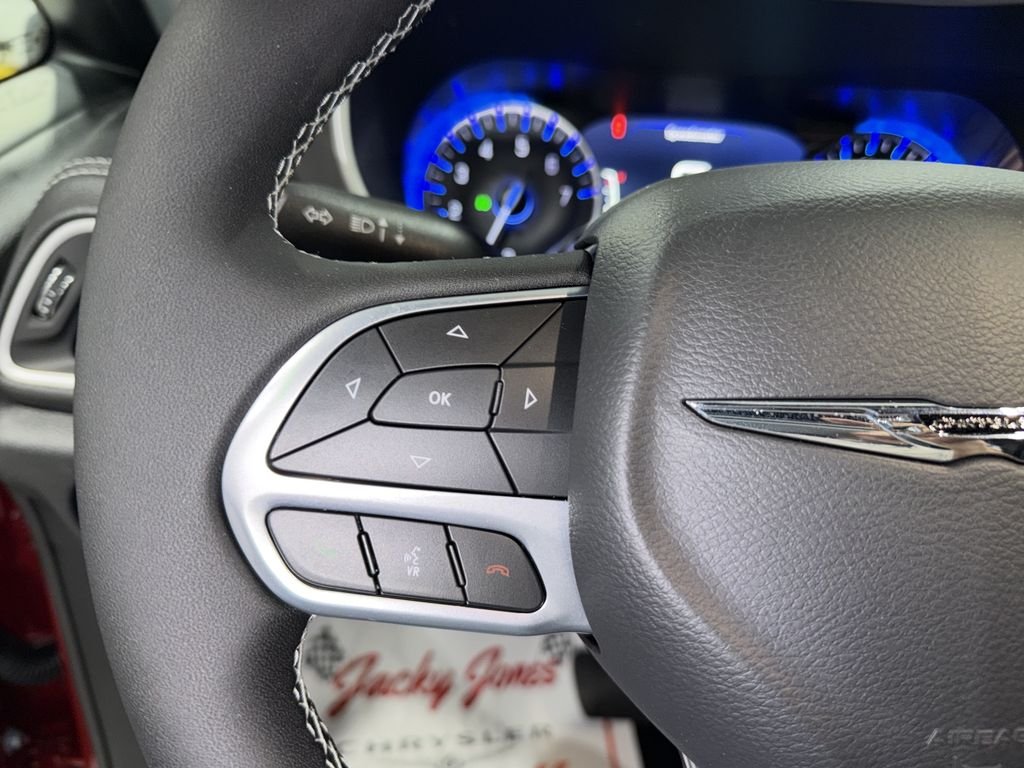 New 2026 Red Hot Pearl-Coat Exterior Paint Chrysler Select image 25