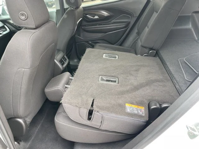 Used 2022 Summit White GMC SLE image 27