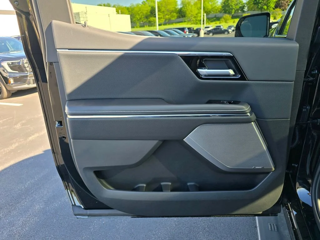 New 2025 Onyx Black GMC Extended Range Denali image 26