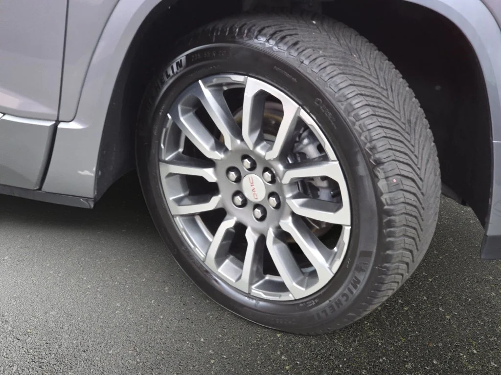 Used 2021 Gray GMC Denali image 33
