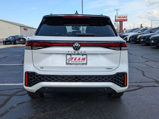 New 2026 White Volkswagen 2.0T SE R-Line Black image 4