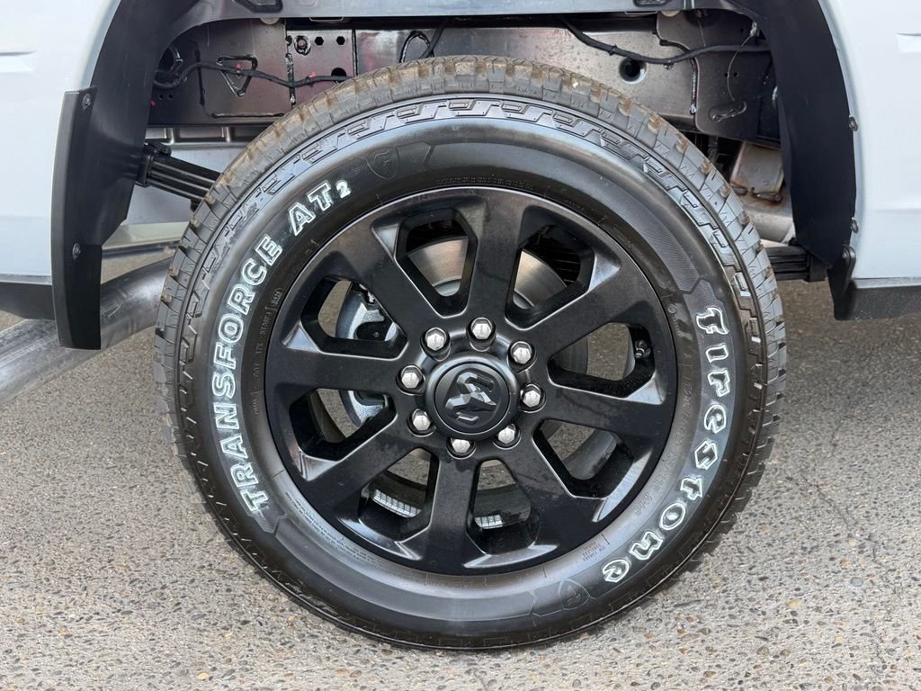 New 2026 Silver-Zynith Exterior Paint RAM Laramie image 9