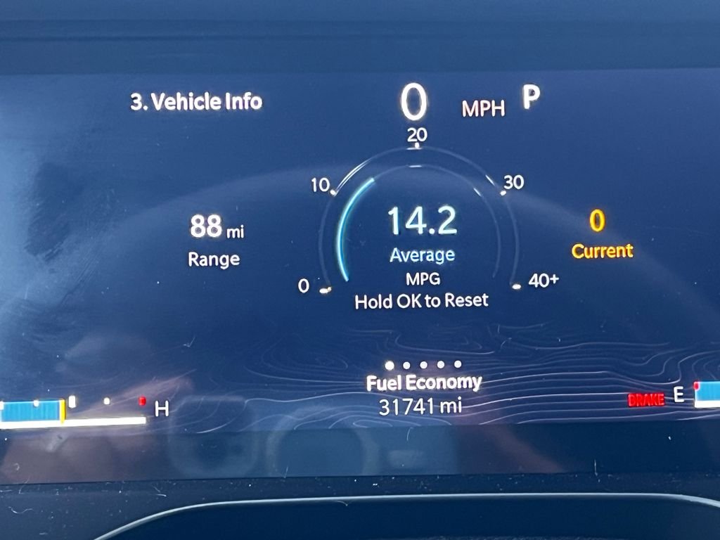 Used 2024 Silver Jeep Limited image 14