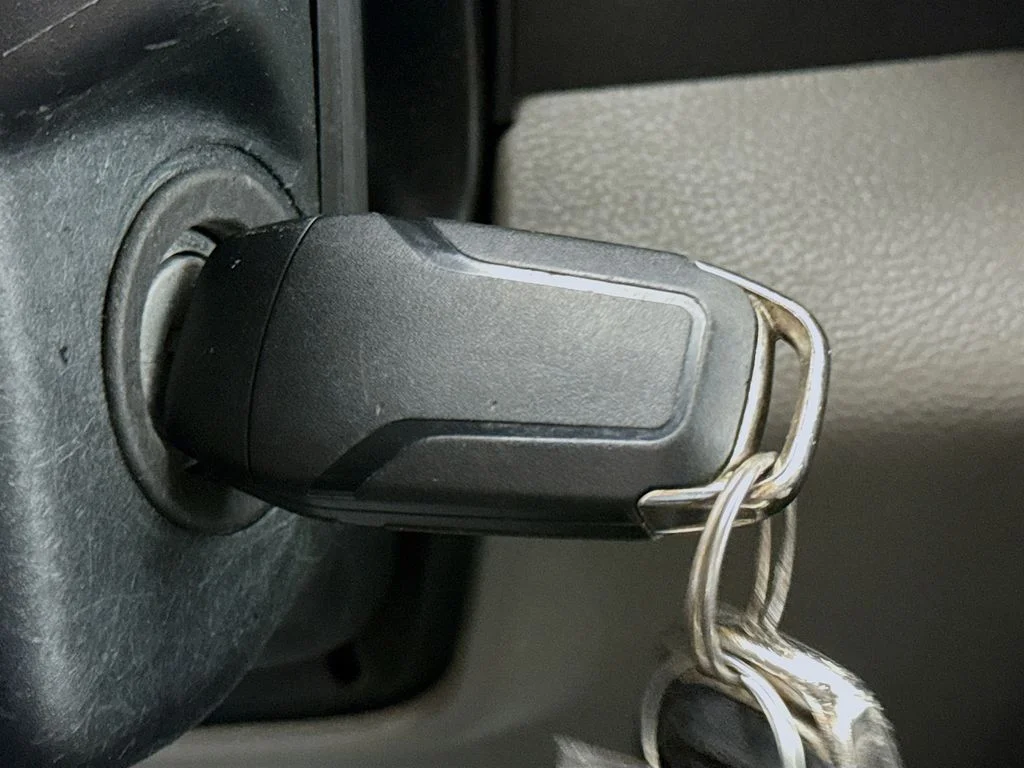 Used 2015 Gray Ford XLT image 18