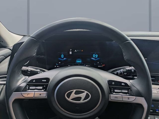 Used 2024 Gray Hyundai SEL image 29