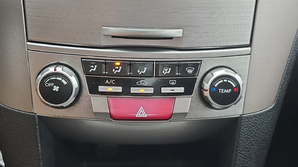 Used 2012  Subaru 2.5i image 22