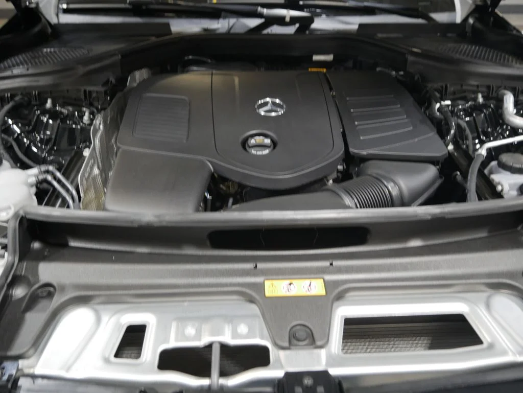 Certified Used 2026 Black Mercedes-Benz GLC 300 image 10