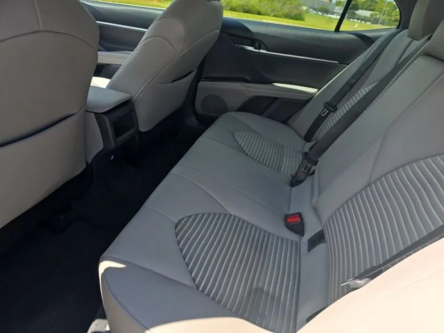 Used 2023 White Toyota SE image 14