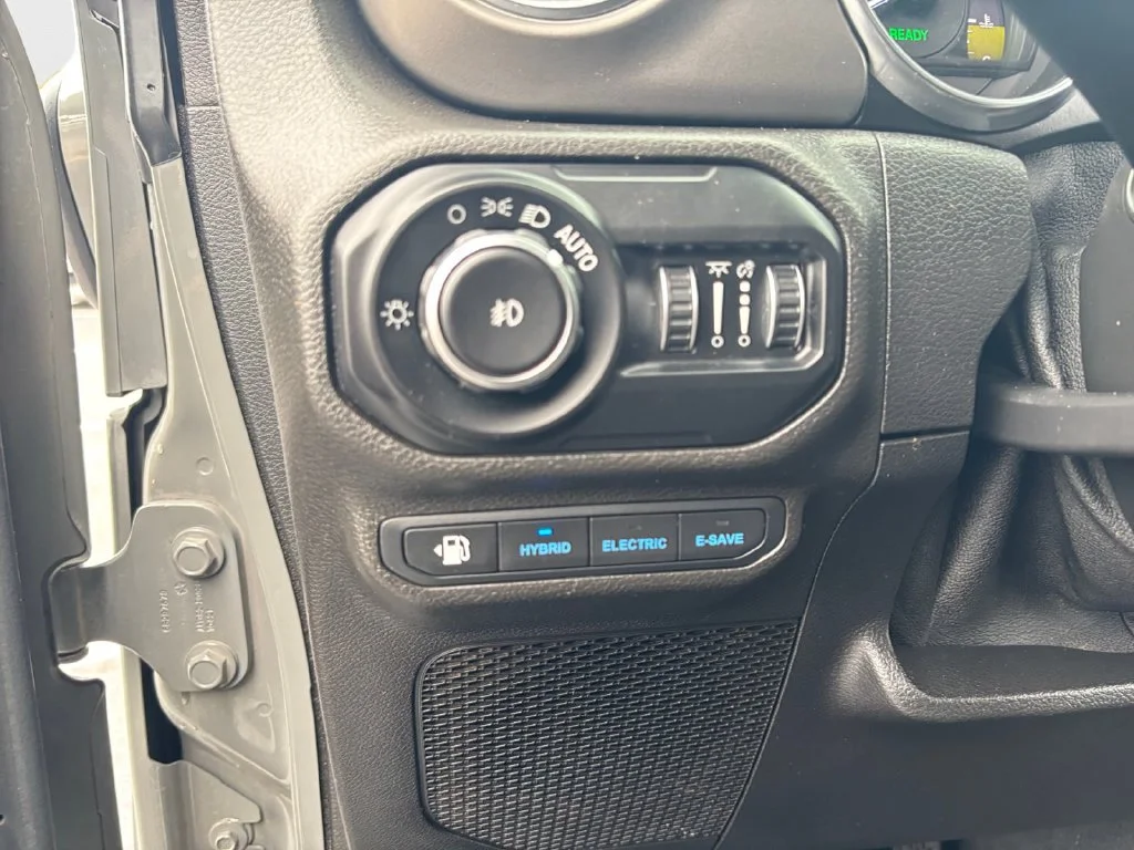Used 2021 Gray Jeep Unlimited Rubicon 4xe image 31