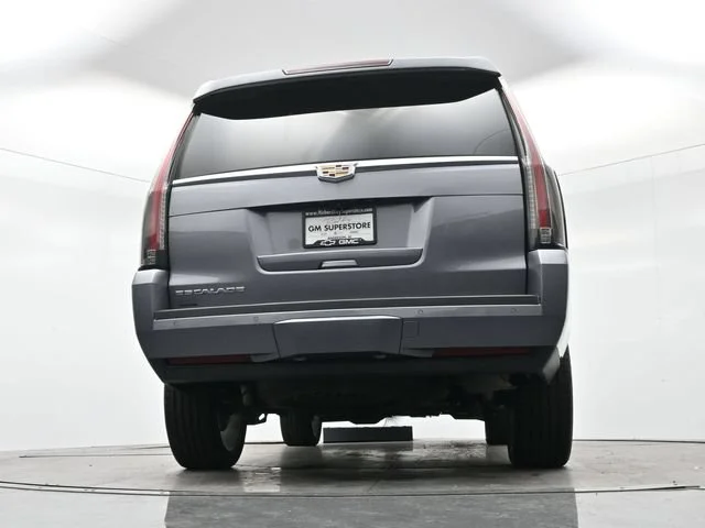 Used 2020 SATIN STEEL METALLIC Cadillac Premium Luxury image 30