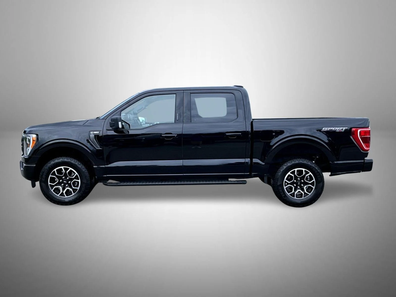 Used 2023 Black Ford XLT image 8