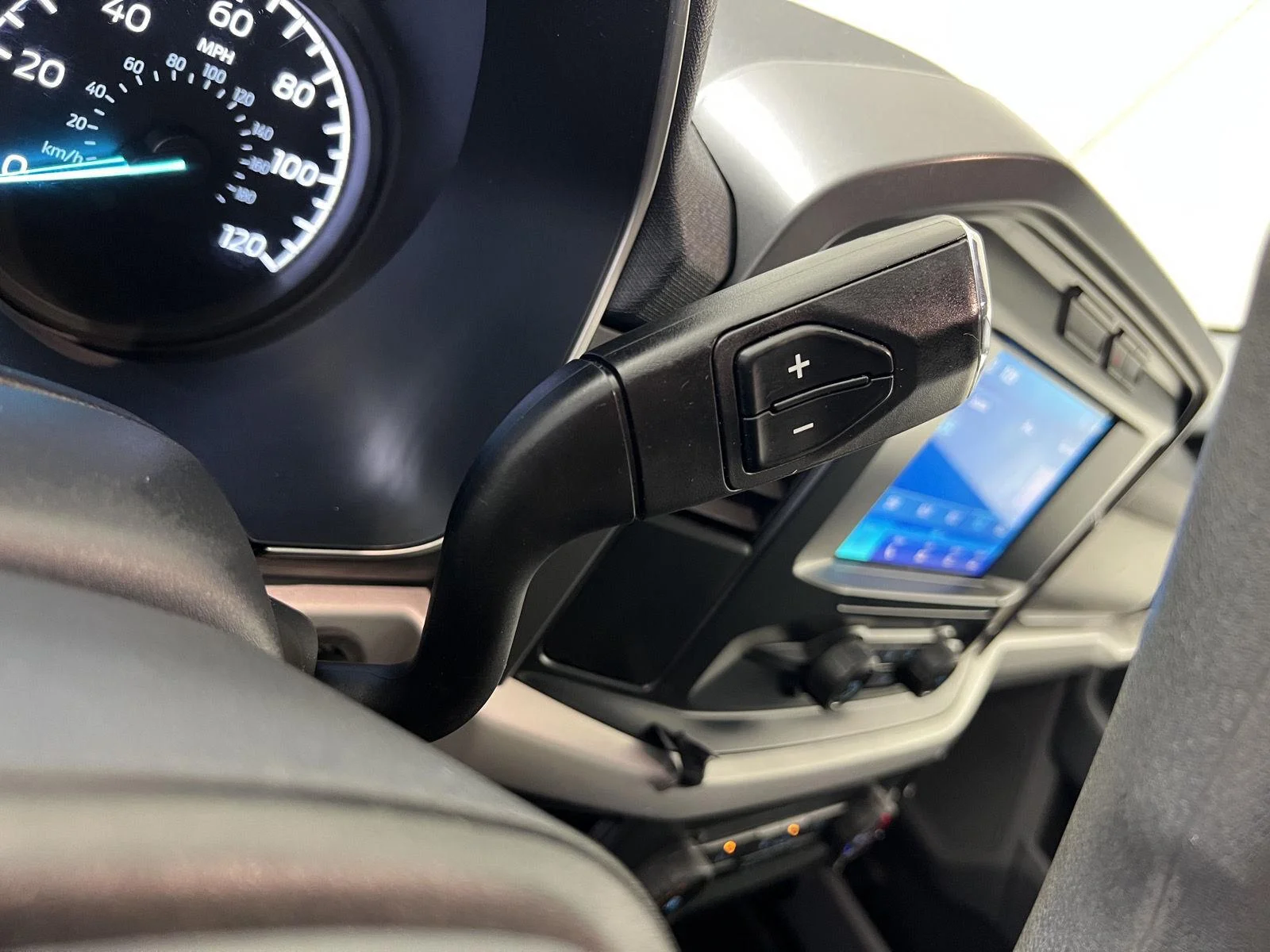 Used 2022 Gy Ford XL image 17