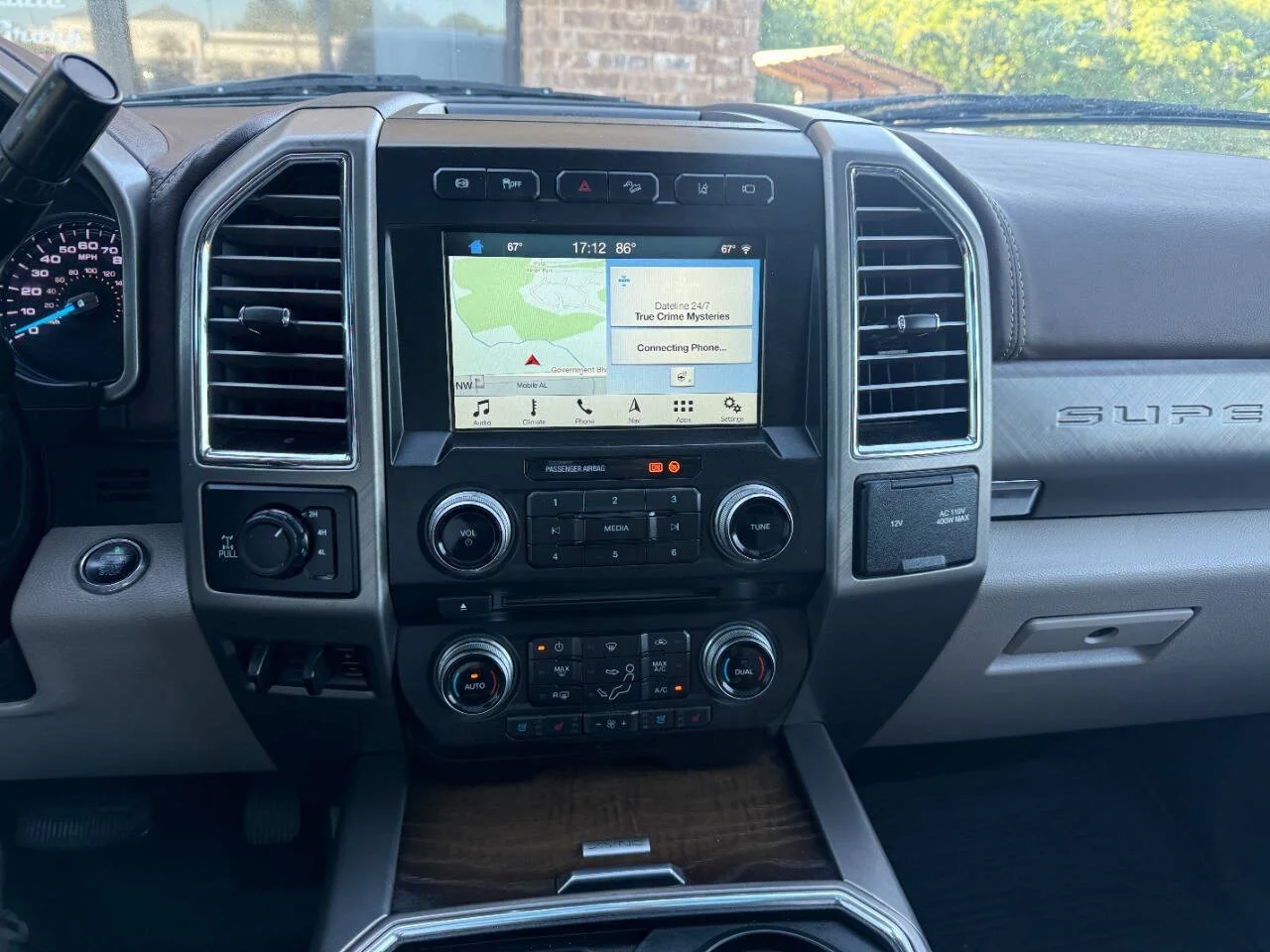 Used 2018 Off White Ford Limited 4x4 4dr Crew Cab 6.8 ft. SB SRW Pickup image 27