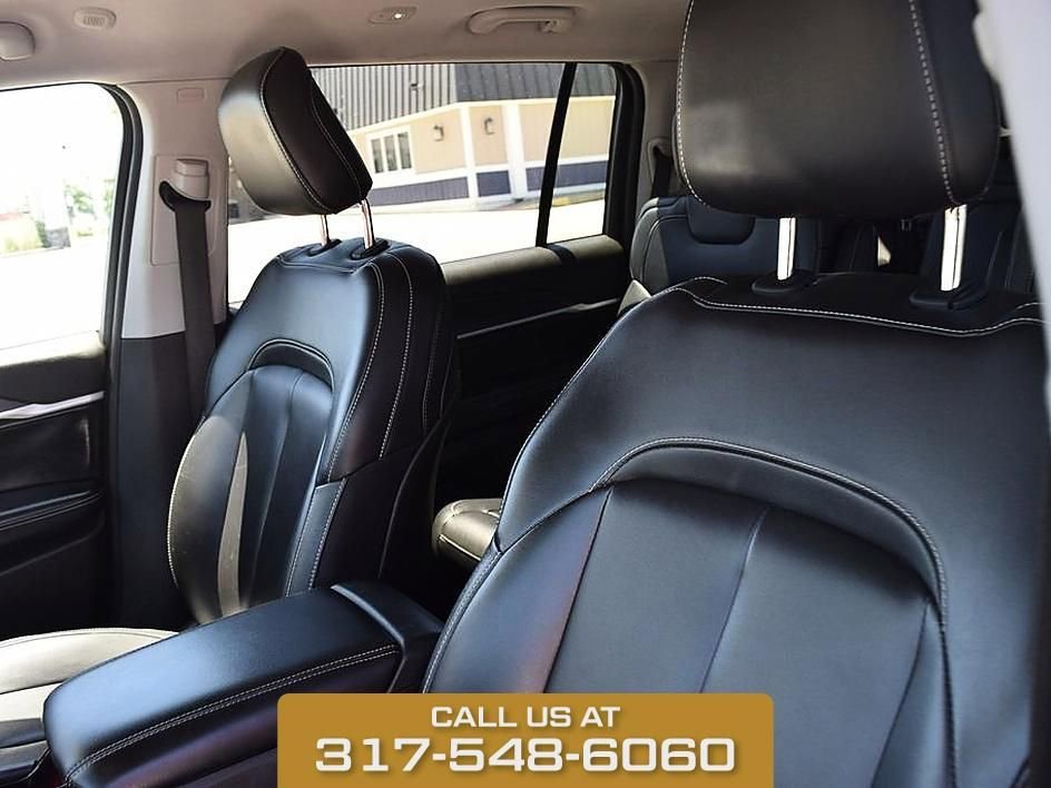 Used 2023 Silver Zynith Jeep Limited image 19