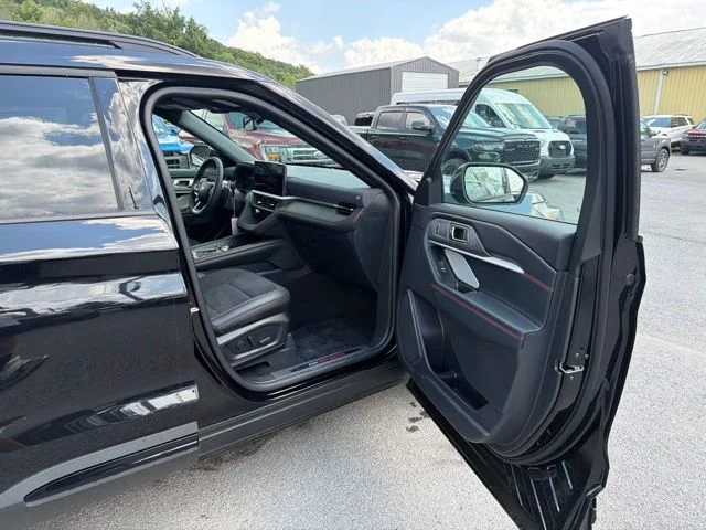 New 2026 Agate Black Metallic Ford ST image 29