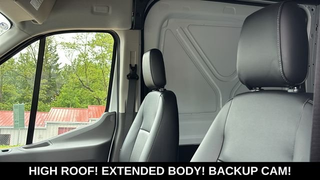 New 2026 Oxford White Ford Base image 22