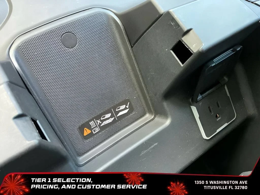 Used 2023 Onyx Black GMC Denali image 49