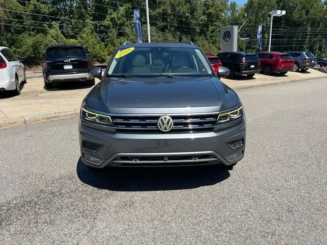 Used 2018 Gray Volkswagen 2.0T SEL Premium image 37