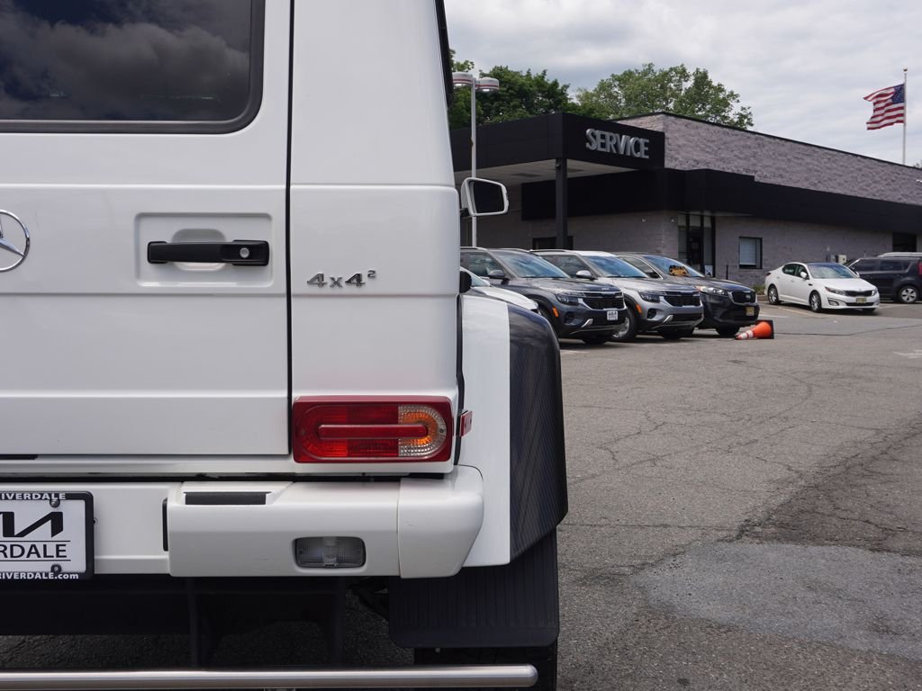 Used 2018 White Mercedes-Benz G 550 Squared image 17