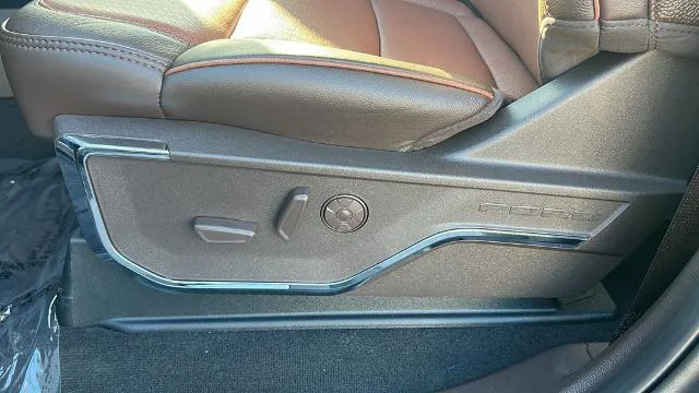 New 2026 Agate Black Metallic Ford F-350® King Ranch® image 35