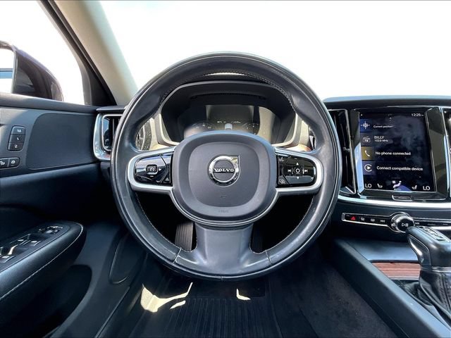 Used 2021 Gray Metallic Volvo T5 Momentum image 17